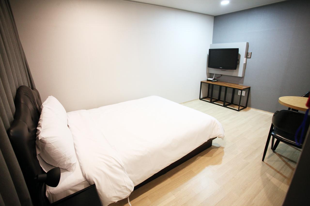 Hotel R Gangneung Room photo