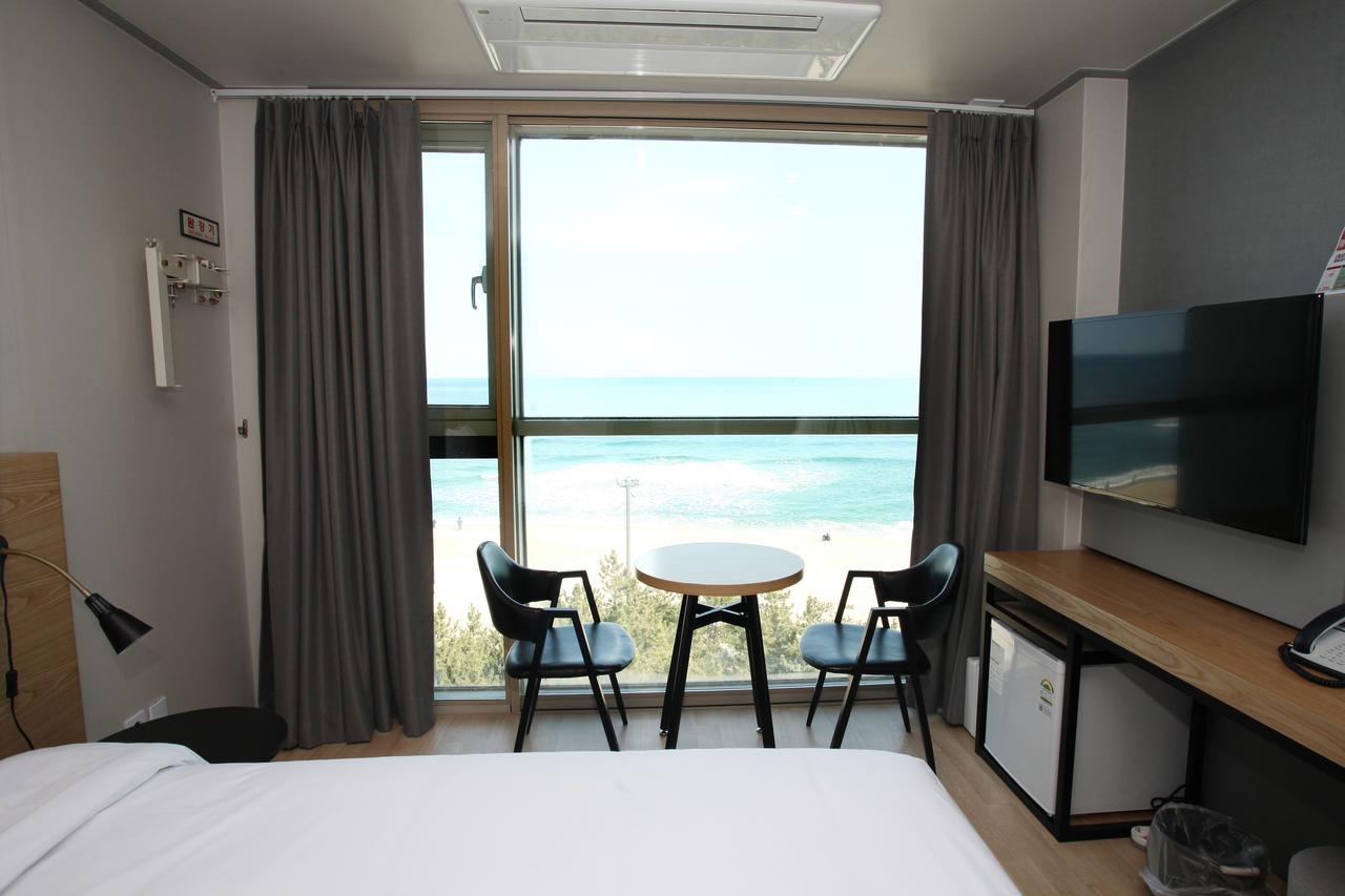 Hotel R Gangneung Room photo