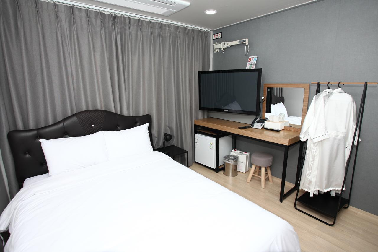 Hotel R Gangneung Room photo